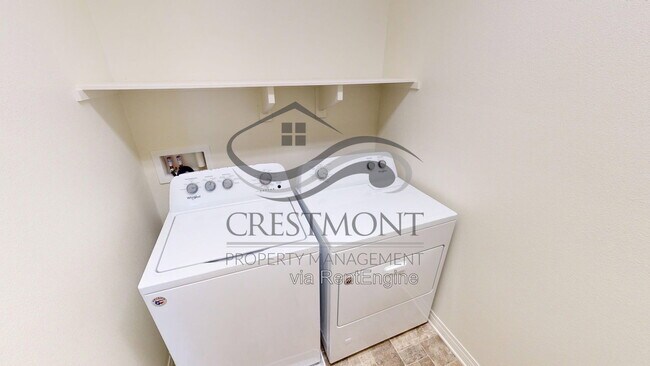 Building Photo - 515 Surfbird Ln
