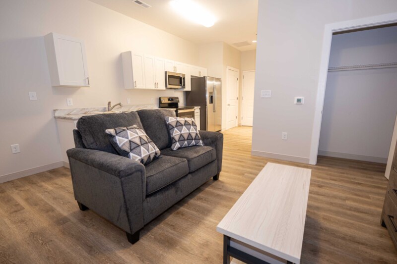 Building Photo - 103 N 1st St