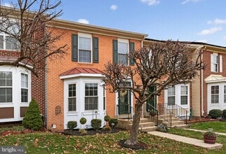 Building Photo - 8813 Ritchboro Rd