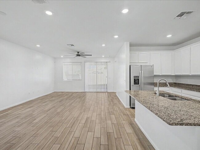 Building Photo - Spacious 4-Bedroom Home in Rocking K with Modern Finishes & Resort-Style Community Amenities!