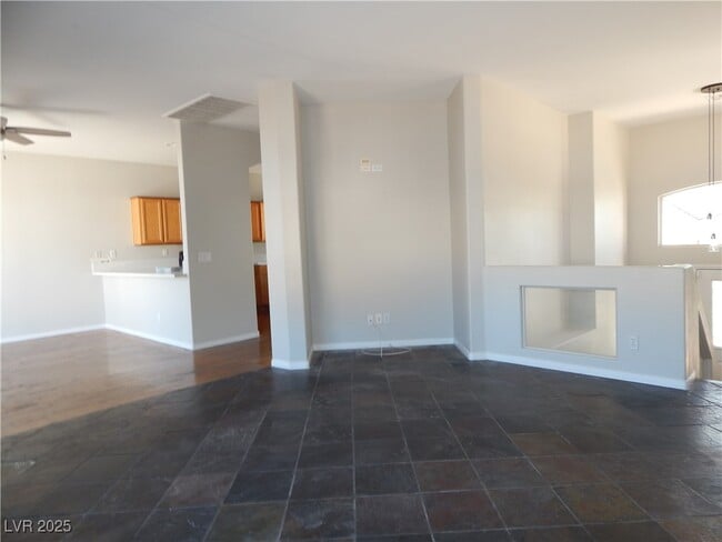 Building Photo - 1032 Sweeping Ivy Ct