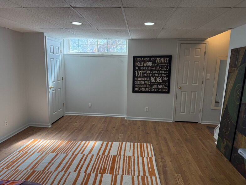 Building Photo - 7925 Ridge Ave