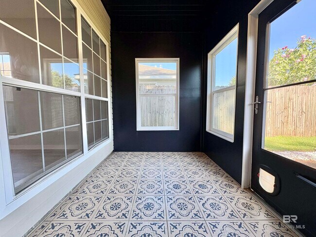 Building Photo - 7943 Audubon Dr