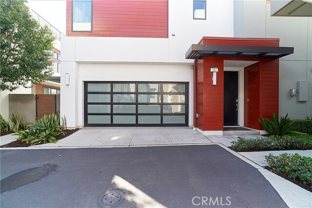 Building Photo - 6 Transport