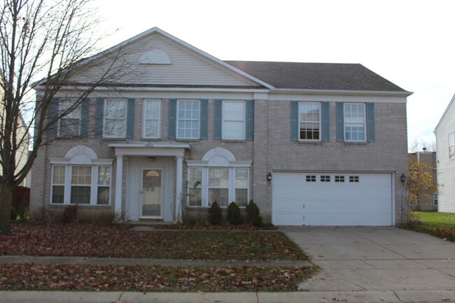 Primary Photo - Huge 4 Bedroom Home in Avon Schools!