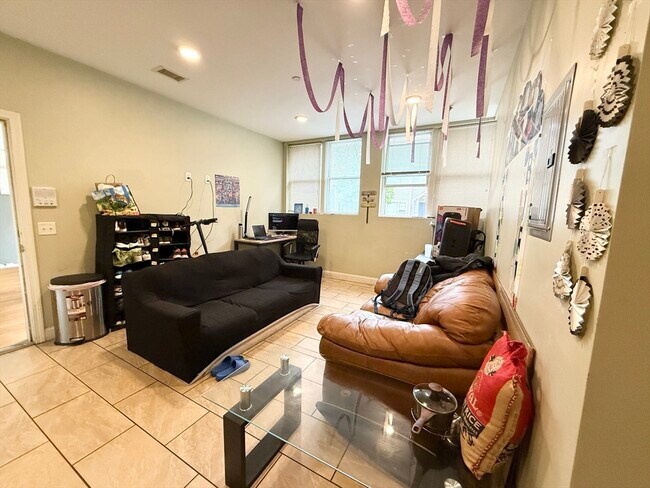 Building Photo - 299 Dudley St