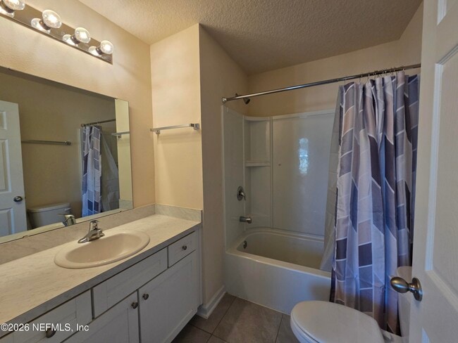 Building Photo - 98 Red House Cir