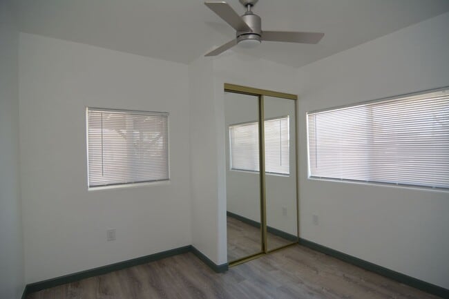 Building Photo - Remodeled 2 Bedroom 1 Bath Duplex! Great Central Tucson Location! 1/2 Month's Rent Free!