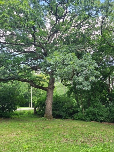 Building Photo - 2871 E 777th Rd