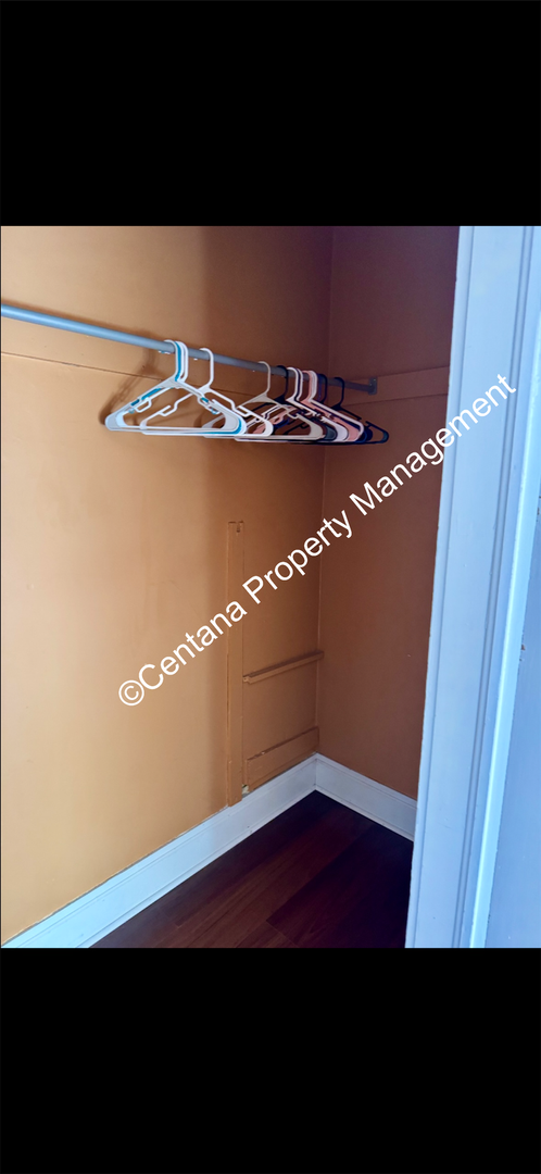 Building Photo - 601 W Mercury St