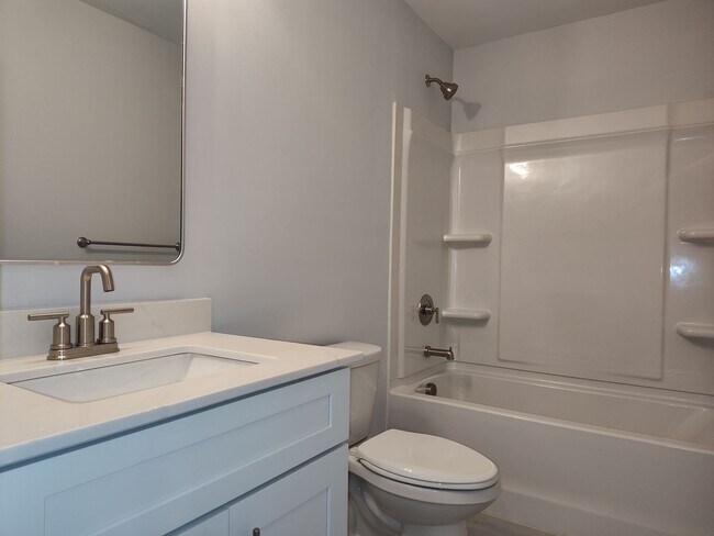 Building Photo - New Build end-unit townhome in the Druid H...