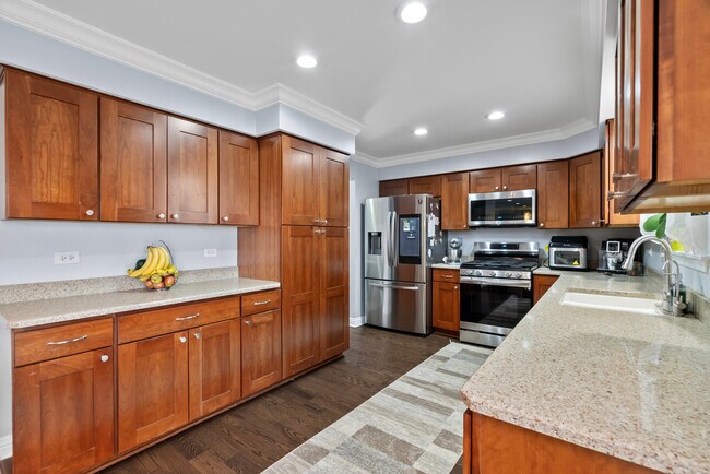 Building Photo - 2411 Eldorado Ct