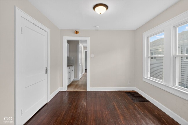 Building Photo - 937-939 N Drexel Ave