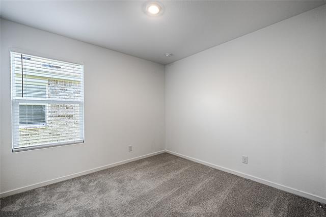 Building Photo - 1213 Falcon Hts Dr