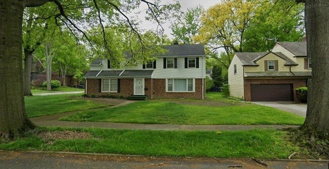 Building Photo - 16088 Brewster Rd