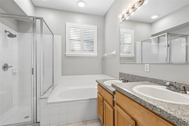 Building Photo - 14330 Tree Swallow Way