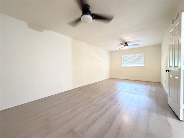 Building Photo - 706 Jamestown Dr