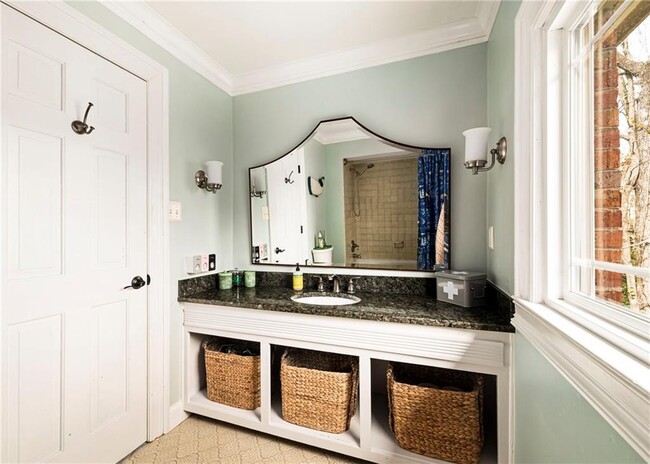 Building Photo - 2270 Emerald Dr