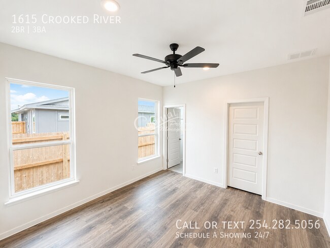Building Photo - 1615 Crooked River