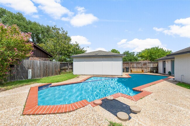 Building Photo - 11718 Scottsdale Dr