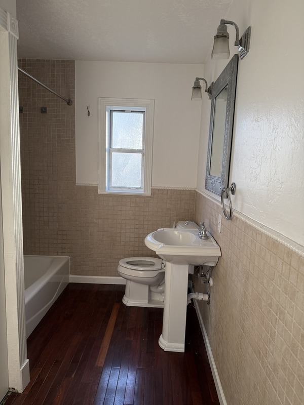 Building Photo - 3009 Oberlin Ave