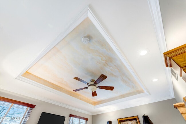 Building Photo - 909 Brookside Ave