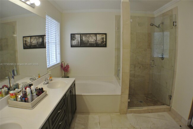 Building Photo - 4214 Sabal Ridge Cir