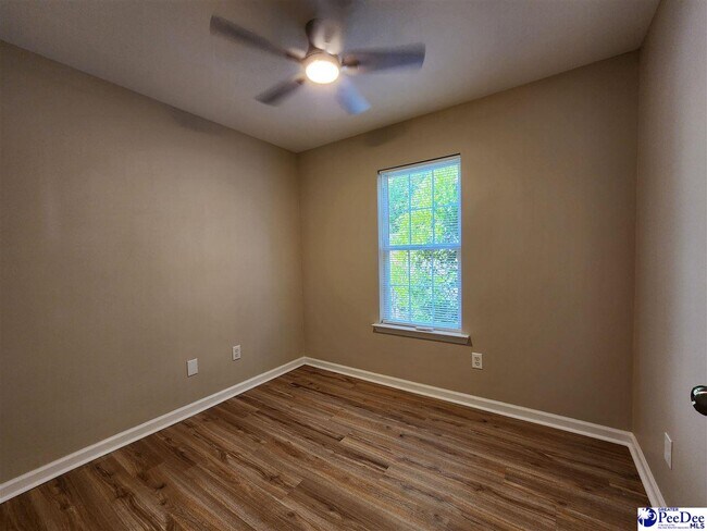 Building Photo - 1253 Vía Ponticello