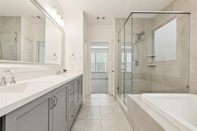 Building Photo - 750 High Garden Pl