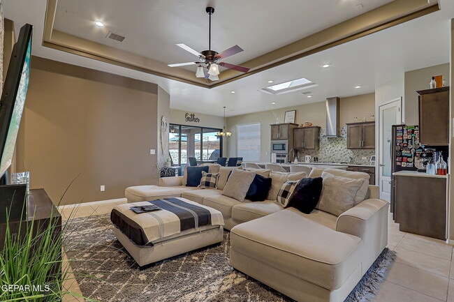 Building Photo - 1149 Stoke St