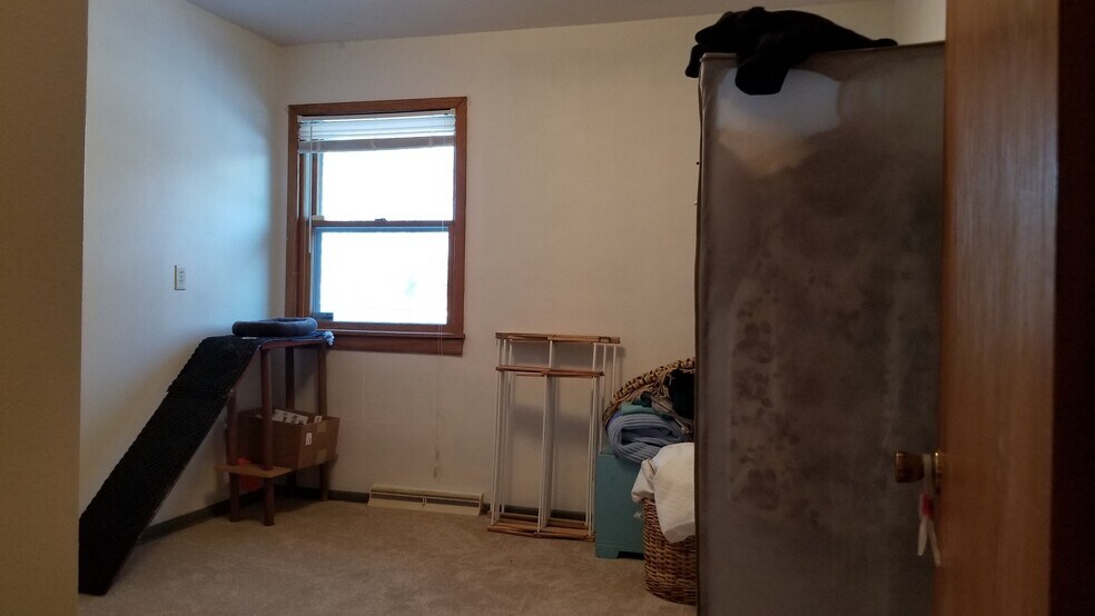 Building Photo - 1348 140th St