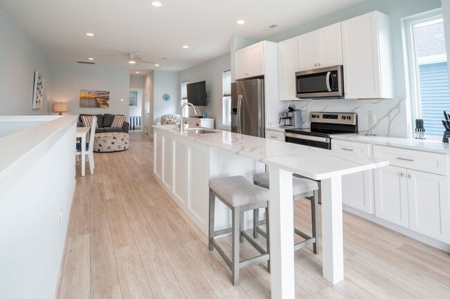 Building Photo - Once Upon a Tide @ 202 Ocean Blvd #1