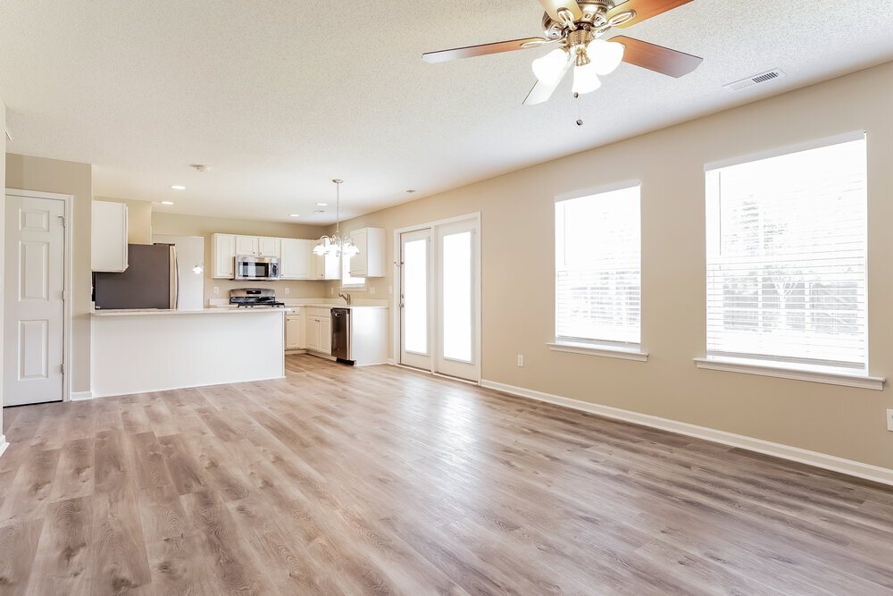 Building Photo - 4920 Alenja Ln