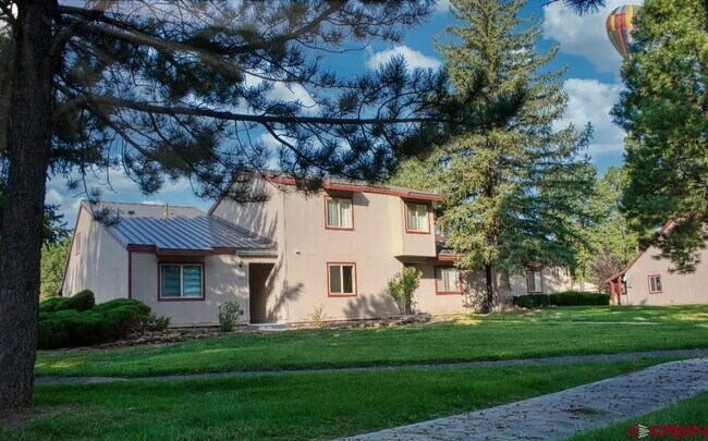 Building Photo - 217 Pinon Causeway