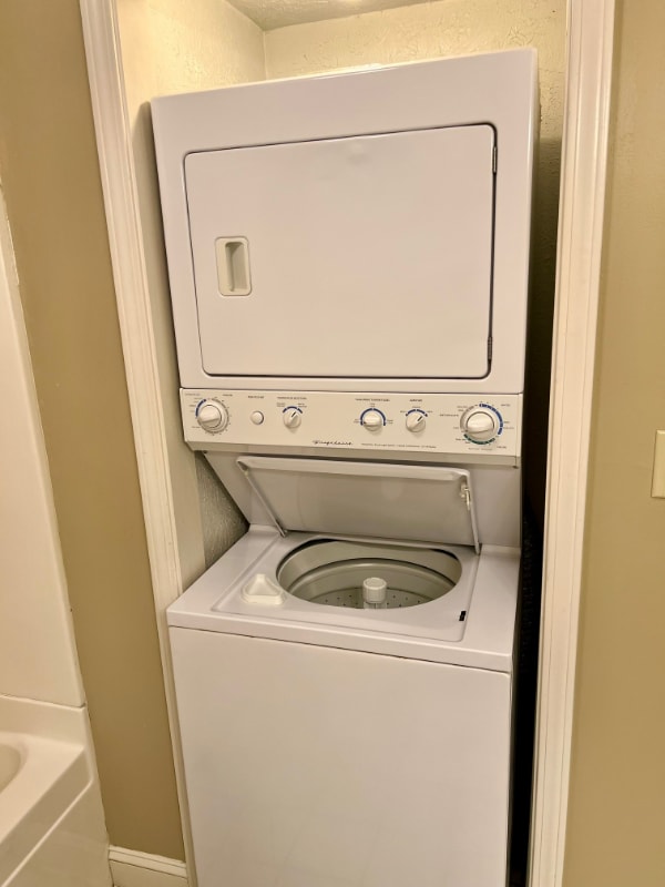 Building Photo - 2309 Adams Ave