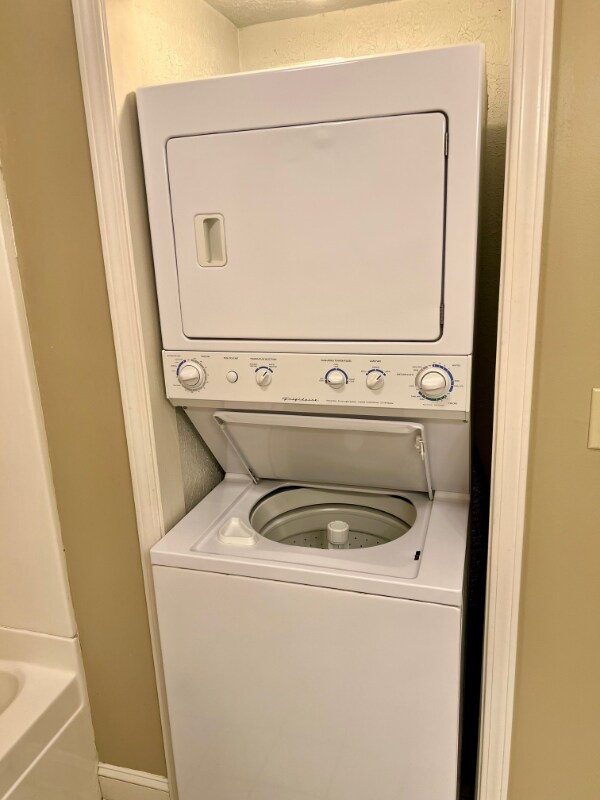 Building Photo - 2309 Adams Ave