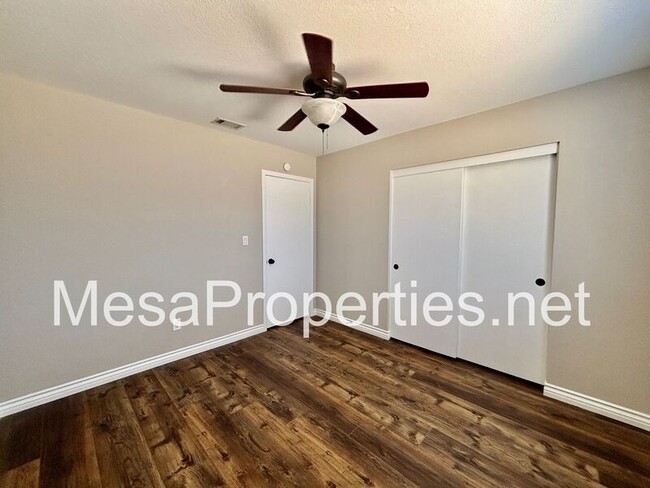 Building Photo - 7891 Corona Ave