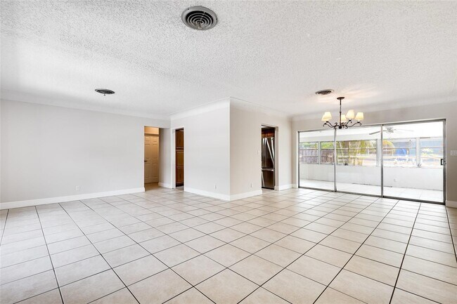 Building Photo - 3460 NE 28th Ave