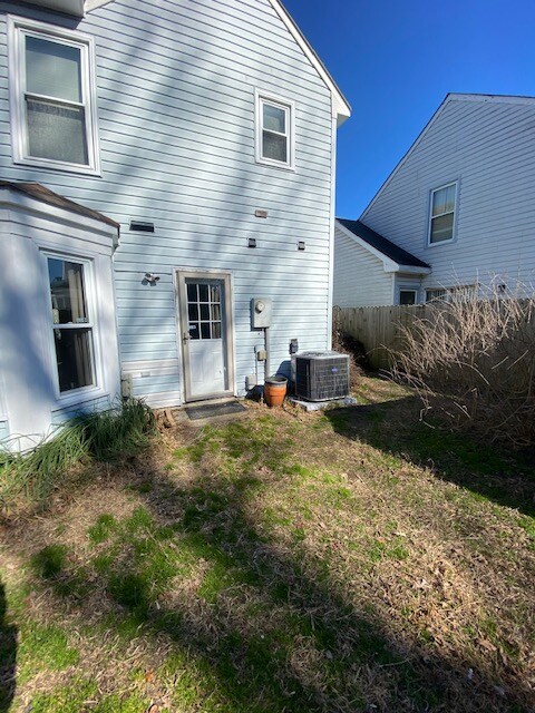 Building Photo - 5381 Lynbrook Landing