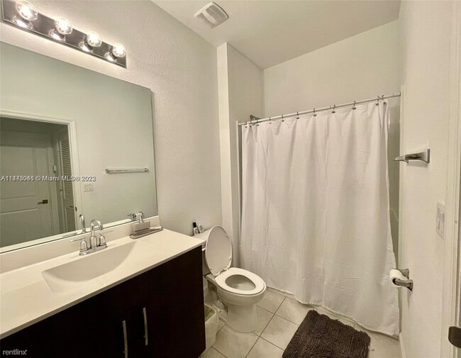 Building Photo - 3 br, 2.5 bath House - 4037 NW 11th Pl