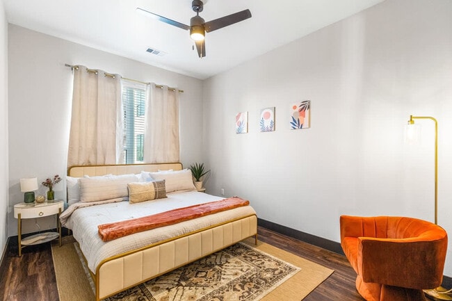 Building Photo - 9127 Research Blvd