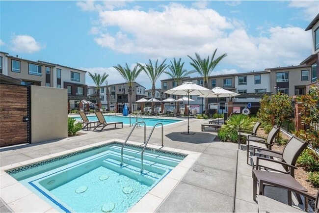 Building Photo - 1139 Orchard Dr