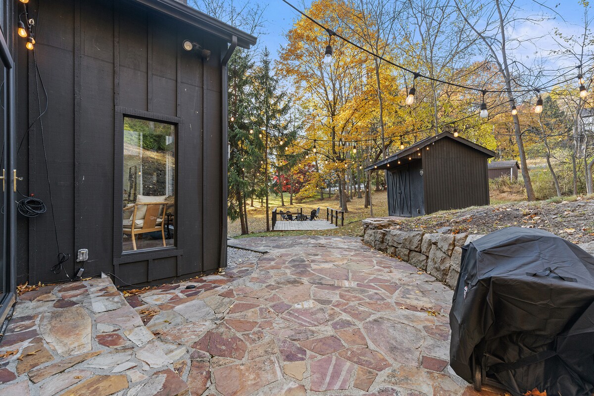 Building Photo - 1 Myrtle Hill Rd