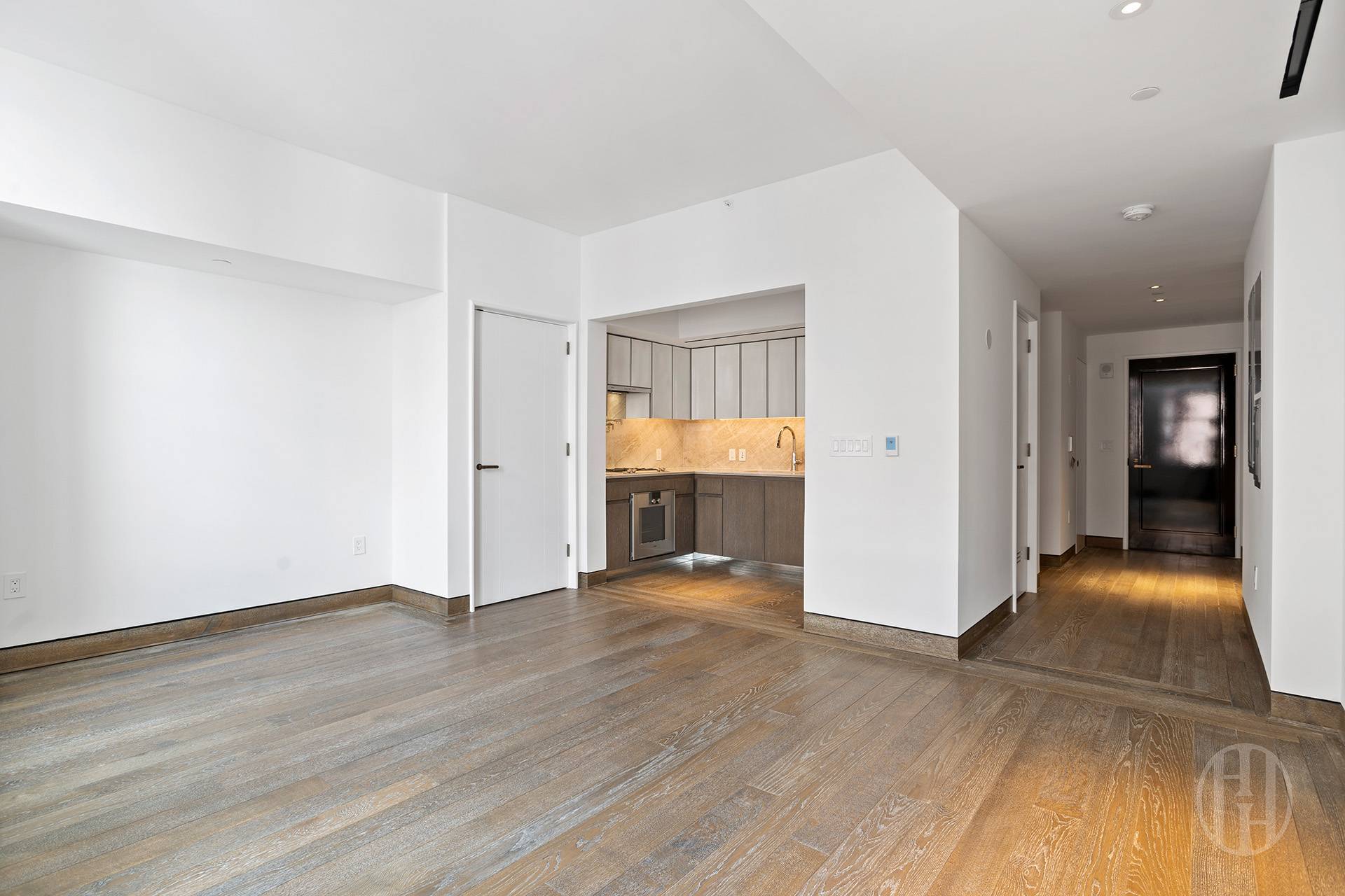 Building Photo - 111 W 57th St