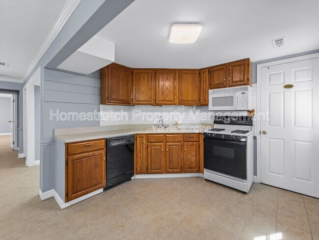 Building Photo - 16 Saali Dr