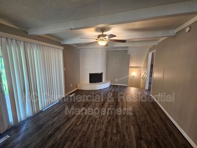 Building Photo - 10013 N Harrison Dr