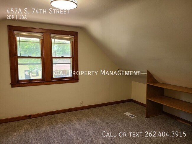 Building Photo - 457 A S 74th St