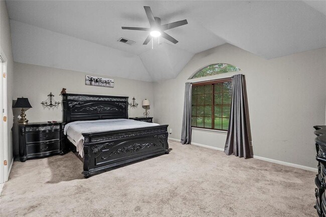 Building Photo - 3131 Bay Spring Dr