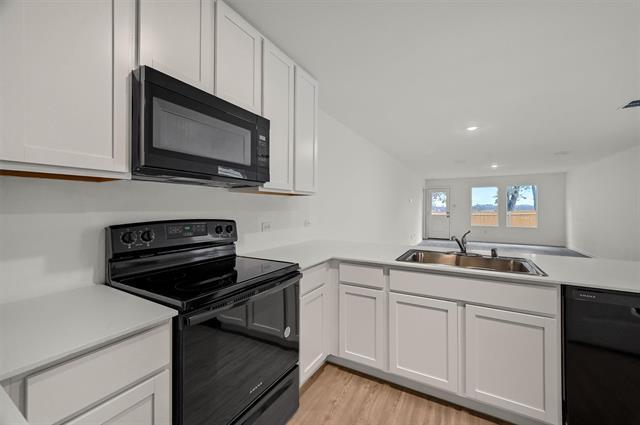 Building Photo - 6622 Highlands St