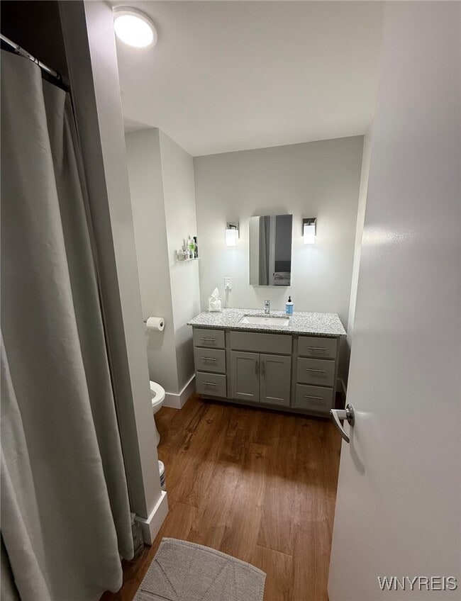 Building Photo - 1585 Hertel Ave